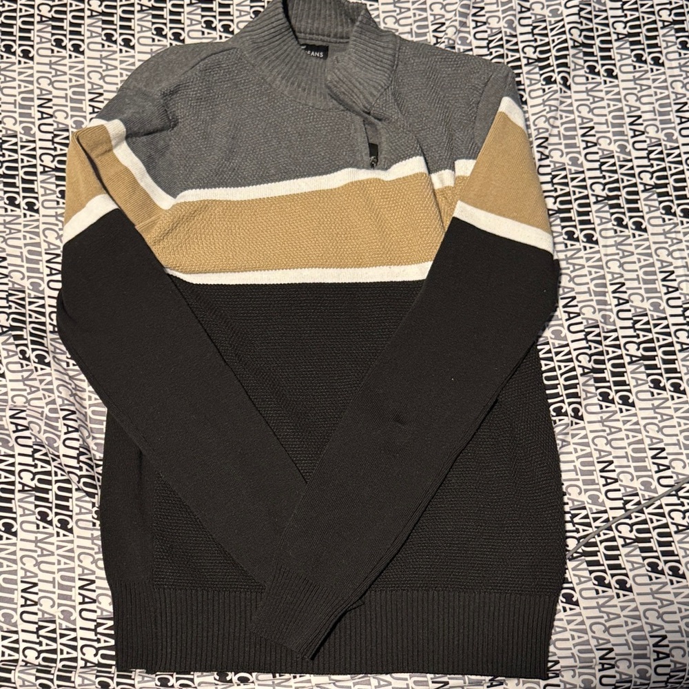 Stylish Men's Zip-Up Sweater in Gray, Tan, and Black